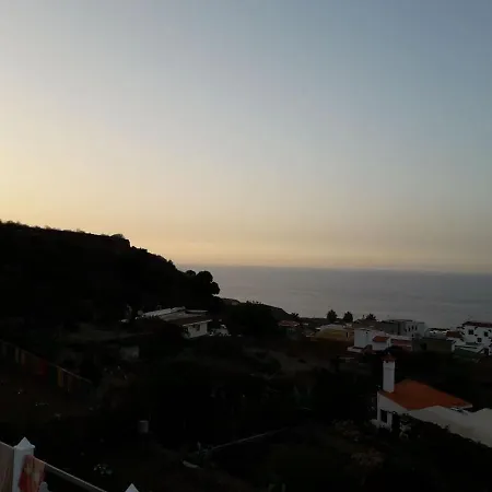 Camino Los Canarios Villa